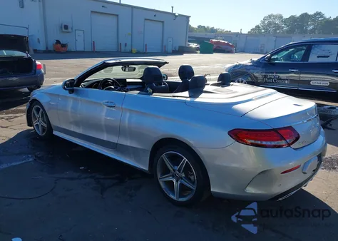 2018 Mercedes-Benz C 300 4Matic z USA, uszkodzony, nr VIN WDDWK4KB9JF752553